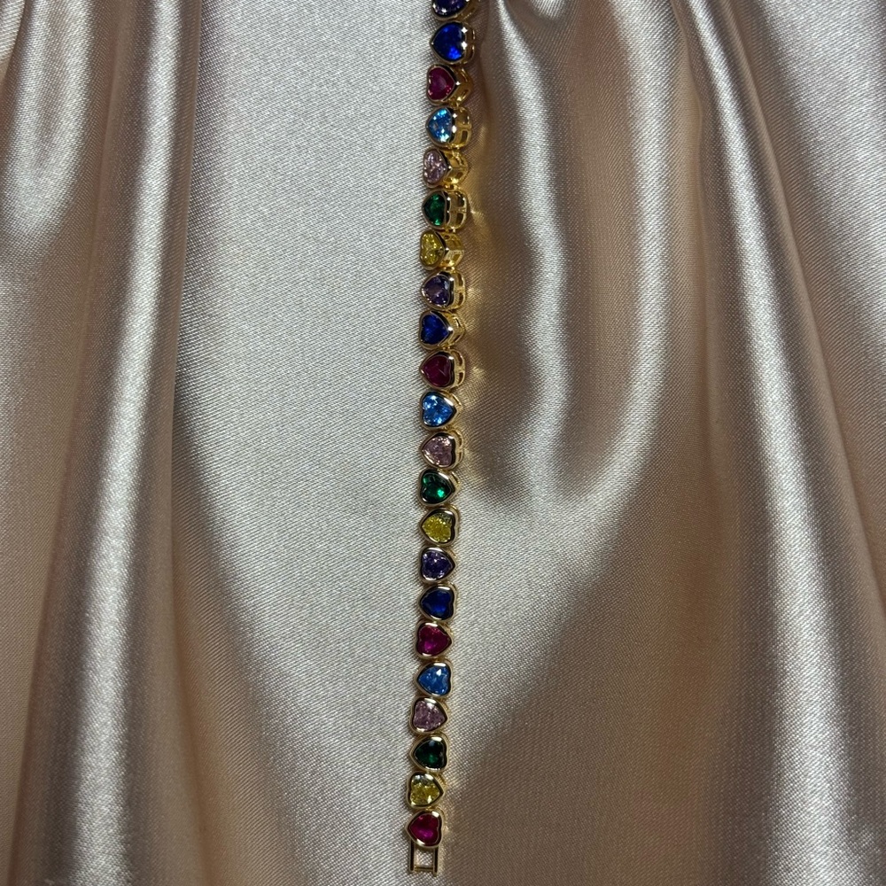 Gold Heart Multicolor Bracelet - Picture 3 of 3